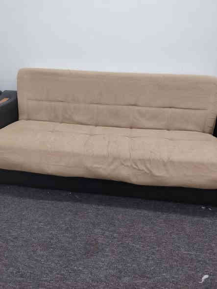 السلام عليكم تخم ١٠ مقاعد تركي اصلي سرير ومخزن كل القطع سرير ومخزن
حي الحكيم
***********
سعر ٤٠٠وبيه مجال
