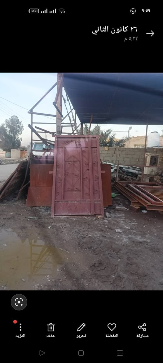 باب رئيسي للبيع سعره 75 الف وبيه مجال قليل للشراي الي ايريده يتصل عله هاذه الرقم *********** المكان الفهود البنك الغربي قرب مدرسه المخزومي
