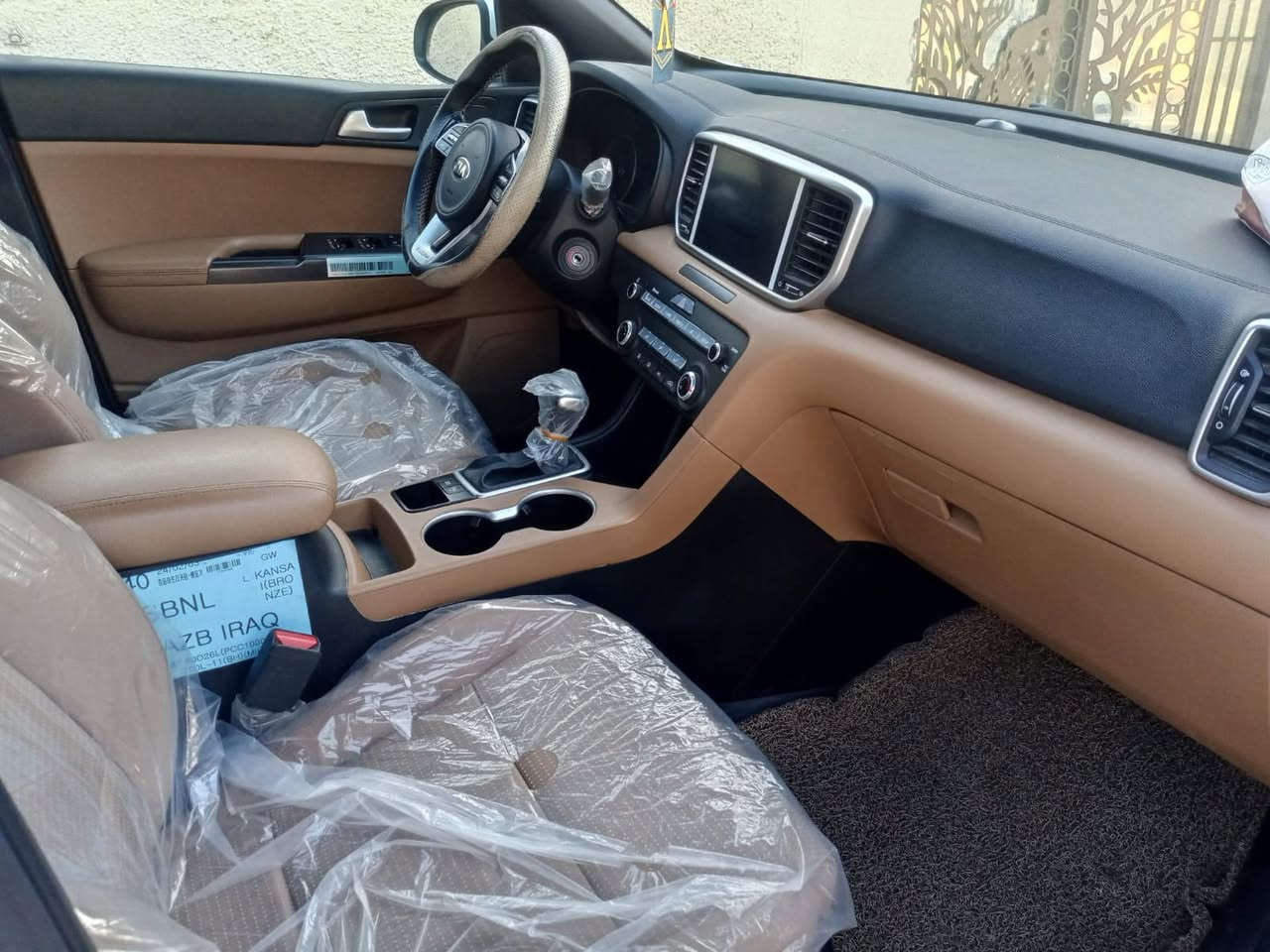 السلام عليكم ((للبيع))
كيا سبورتاج موديل ٢٠٢١ خليجي مكفول كفاله عامه من الصبغ عدى بارد مقدار شبر بالدوسه تحب الباب الخلف الصدر والباقي كفاله ماشيه ٦٧ الف كيلو متر الون ابيض بغداد الماني باسمي تحويل ثاني يوم نص مواصفات 
مري شفط 
شاشه اصليه 
حساسات 
تحكم وكروز وتبريد بيانو 
قطعتين تبريد
محرك  ال٢٠٠٠ كير ومحرك كفاله من الفتح
للبيع بسعر ١٩٨$ وبيها مجال 
بغداد حي العامل


**إذا كنت صاحب هذا الإعلان وتريد حذفه لأي سبب، رجاءا أرسل رسالة إلى الدعم الفني**