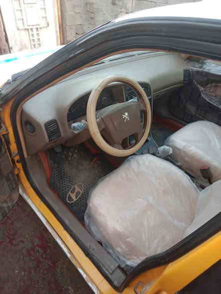 سلام عليكم مرخصت الادمن..بيجو لميس 13 سيارة جاهزة كهربائيات مكينه كير خير من الله صدر جديد قبل سبوع مبدلة تبريد ثلج تدفئة دوشمة جديدة تخم تاير..سعر 37 وبيهه مجال..مكان البياع رقم الهاتف..*********** يتوفر واتساب
