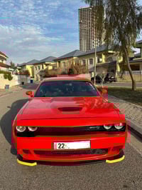 دوج جالنجر للبيع  مديل ٢٠١٩ لون برتقالي 🍊 مميز محرك ٦ سلندر توو ويل  م...