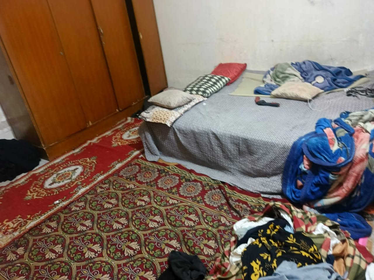 سلام عليكم بيت البيع بحي الوفاء مساحه 100 مربع ركن شارع 10 مفتوح عل شارع 20 قريب عليي بيت ينسكن بي سعر 115 بي مجال تصال او وتساب ***********
