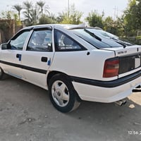 فيكترا • ١٩٩٣ • ١٨٠٠ سي سي