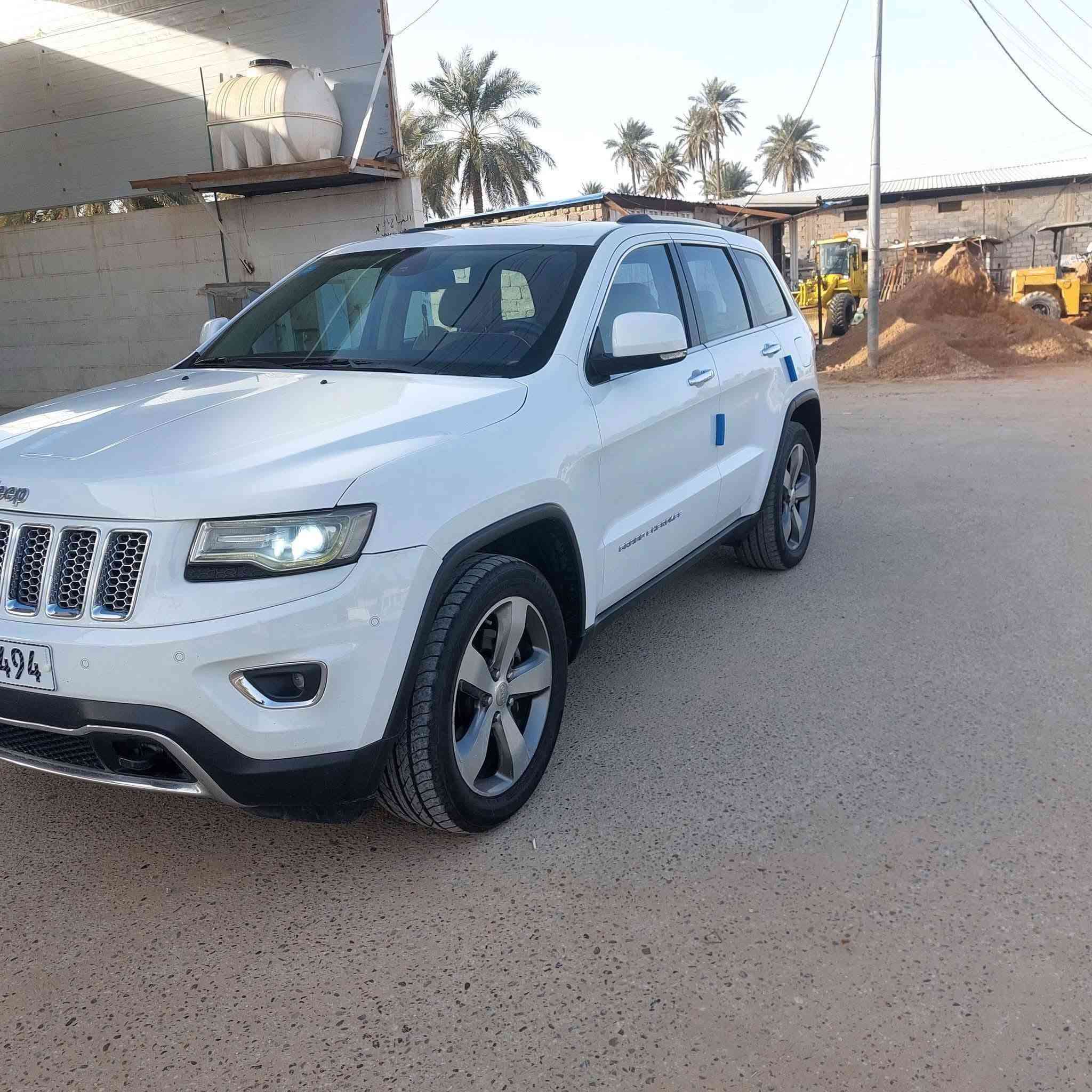 جيب 2014 لمتد
رقم بغداد
السيارة بأسمي
خليجي مكفوله من الصبغ والتبديل 
رقم بغداد جديدة
مستخدم عداد 161 ميل
مواصفات لمتد
بانوراما  
مكينه 3.6
داخل بيجي 
بصمه عدد اثنان
تشغيل عن بعد 
شاشه كبيره 
اريل نفكيتر 
كامره خلفيه 
المقاعد الامامية كهرباء 
تبريد +تدفئة مقاعد امامية
خزن مقاعد
فور ويل 
مري قلاب مع الرجوع للخلف
دبل صالنصة رياضي
لايت زنون 
حساس امامي 
حساس خلفي 
تحكم ستيرن 
تبريد قطعتين 
مكان السيارة 
كربلاء 
السعر 220
***********
