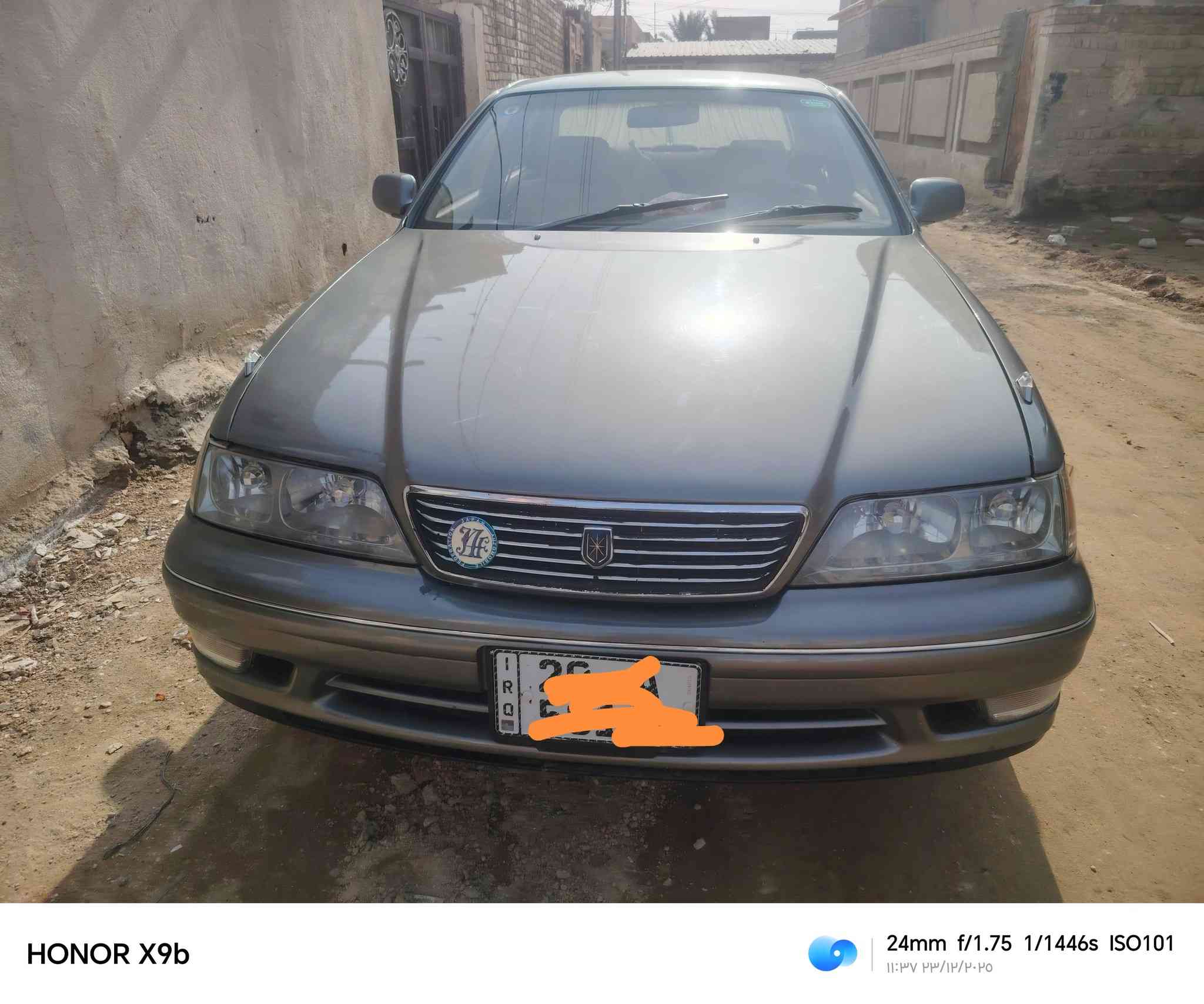 مارك 1996 سيارة جاهزة گير قبل شهرين مبدلة حاوية. تبريد دواخل جديدة كهربائيات كلها شغالة تبريد شغال  . باتري جديد. السيارة مصبوغة جمالية. بيها ضربة بالجاملغ الخلفي بدون گص مكفولة من الگص. رقم ديالى انلكيزي بأسمي سنوية ل30. السعر 72 وبيها مجال. واذا مراوس حسب القناعة. المكان النجف الحيدرية. خان النص. رقم الهاتف ***********
