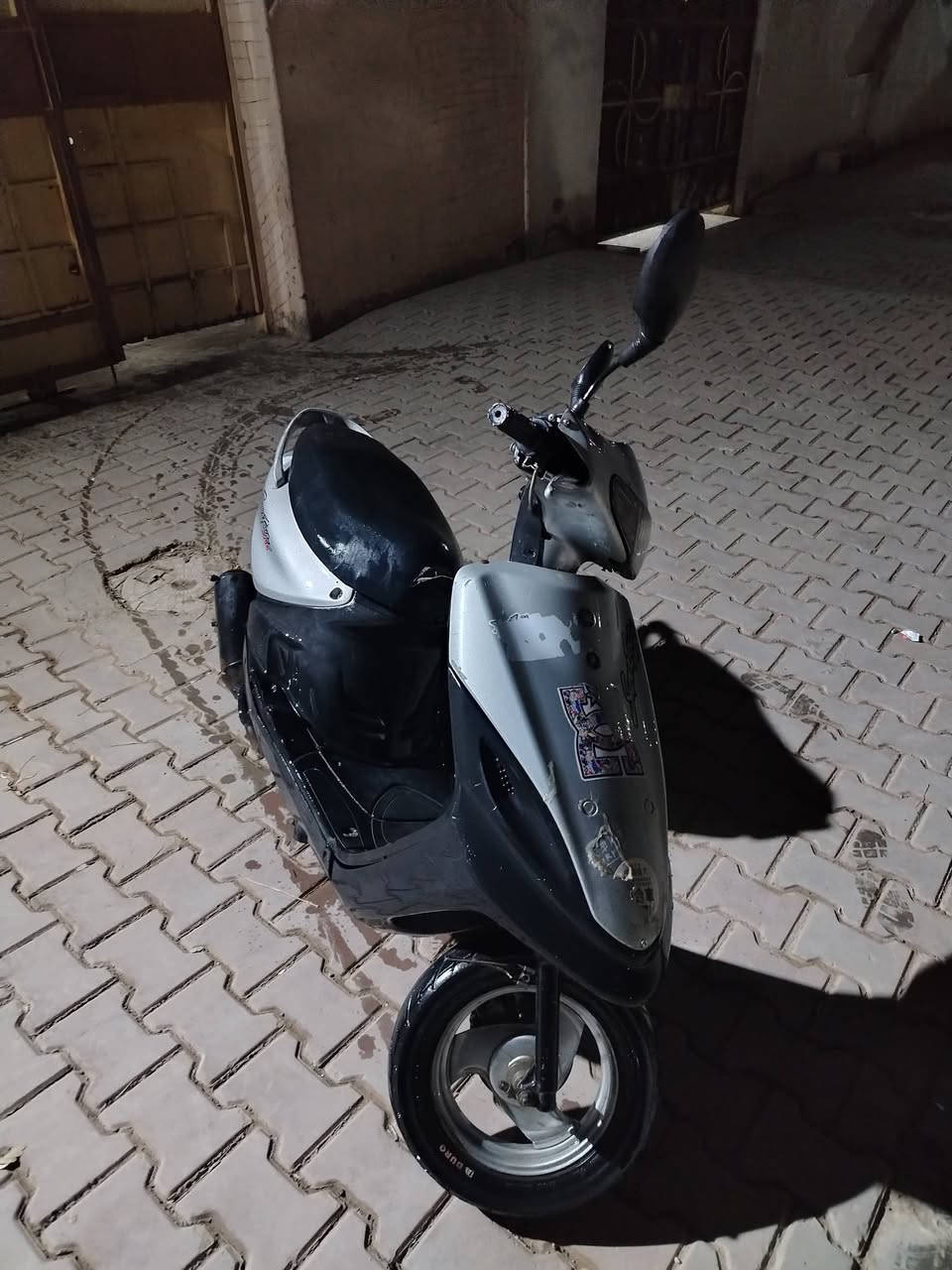 السلام عليكم
ماكس قجمة 120  للبيع كاملة
مكينة ابلاد متسمع صوتها
كهربائيات كاملة سلف هندر
دراجة ابلادية او حلوة
مكاني بعقوبة التحرير
رقمي ***********
سعرها 275 اوبيها مجال
