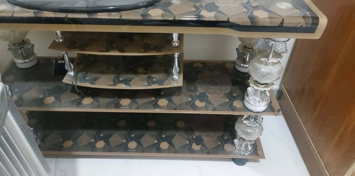 بلازمه حجم ٣٢ شغاله سعره ٦٠ وبيها مجال للشراي ميز بلازمه ٢٥ وماطور وبوستر ٣٥ وبيهم مجال للشراي @


**إذا كنت صاحب هذا الإعلان وتريد حذفه لأي سبب، رجاءا أرسل رسالة إلى الدعم الفني**