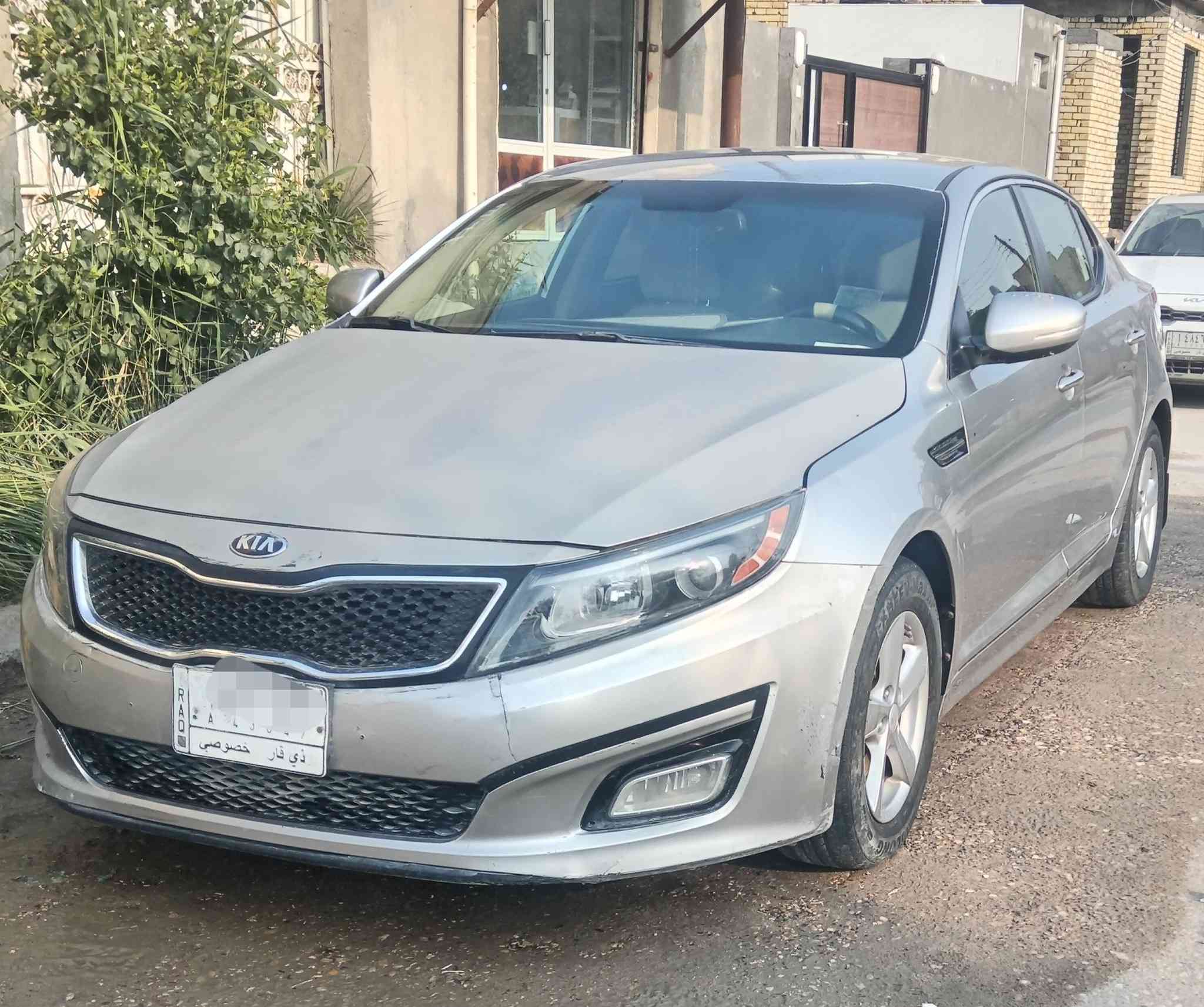 كيا اوبتما  امريكي ذي قار بأسمي.
حادثها طرف البنيد ومصبوغ وحاليا جارد البنيد.  والبقيه كفاله عامه السعر ١١٧ وبيها مجال مكاني الناصريه

وفحص سياره موجود بالصور ع حطتها رقم الهاتف ***********
