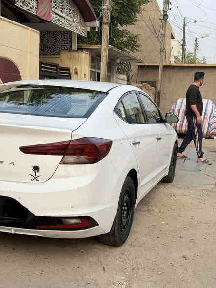 السلام عليكم
النترا ٢٠١٩ خليجي 
مواصفات الخليجي معروف
محرك ٢٠٠ كفاله الكير كذلك كفاله
بيه معجون باب السايقً جوه اليده فقط
بيه بارد عً كد أربع أصابع بالجاملغ خلفيً
السيارة كاملهً مكمله
السعر ١٦٥ 
***********
