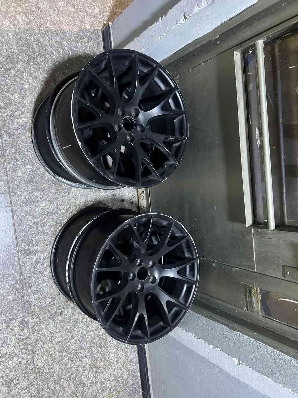 وياله حجم ٢٠للبيع 
مكاني بغداد حي الاعلام 
***********
السعر ٣٢٥ الف 
ممتواجد عل نت
