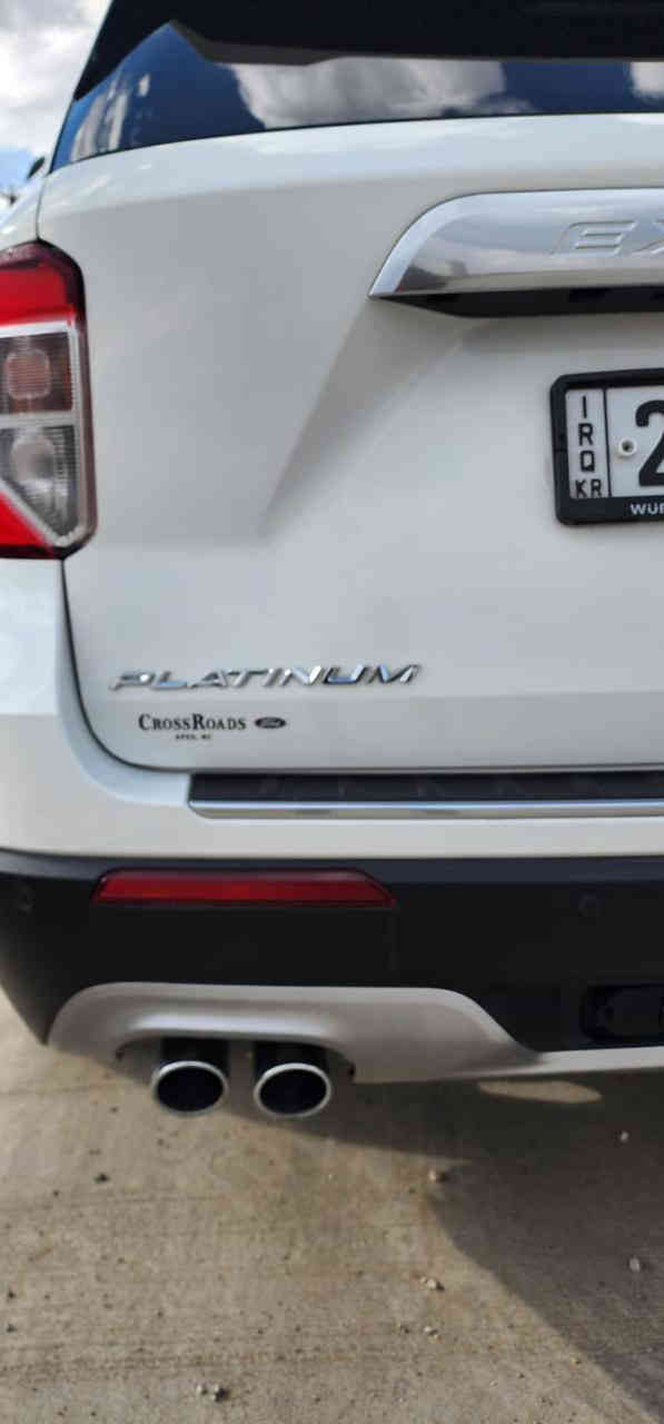 فورد 2020 
فول مواسفات  لیمیتد VIP
ماشی ٥٠ الف میل  محرک ستەسلندر 
کیر محرک بشرط مامفتوح 
رقم سلیمانیە جدید سنویە جدید باسمی 
ضرر جملخ خلفی باب بدون دواخل ارباک فقد بردە سیستم بجم کبس 
رقم شاسی موجودە بانشر 
عنوان کلار 
*********** 
سعر 315 بیمجال 

فورد 2020 
6 پستون 
فول مواسفات لمیتید VIP
٥٠هەزار روشتوە 
جملخ  دوا و دەرگای دوا سبوخە ناو گرتنی نیە ارباک بەس شانی سیستمی 
کیر و مەکینە بەشەرت
رەقەم سلیمانی  سەنەوی تازەیە 
بەناوی خومانە
ناونیشان کلار 
***********
سعر ٣١٥. معامەلە
