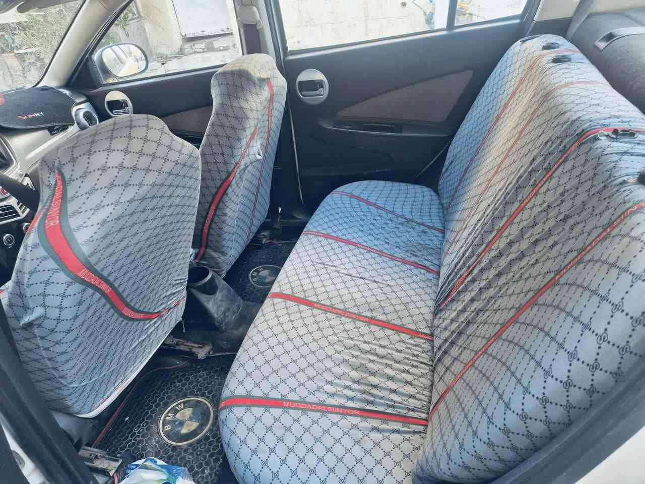 سلام عليكم 
فاو اولي موديل 14 استلام 23 حرة باسمي كفالة كير محرك تدفئة تبريد شواصي ما بيها معجون الكشر كدامك بالصور مصفرة هيئة غرامات السعر 40 و بي مجال للطيبين ***********
