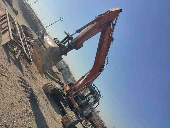 للبیع حفارە رقم و سنوی عنوان اربیل کویر  ***********  ***********
