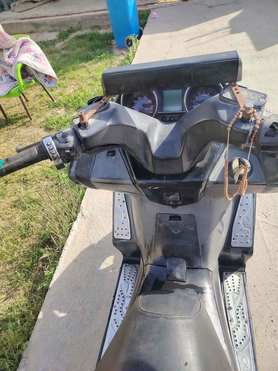 سلام عليكم دراجه نضيفه محرك جديد راتيتر جديد سعر 800 بيه مجال *********** هاذ رقمي مكلف بل نشر
