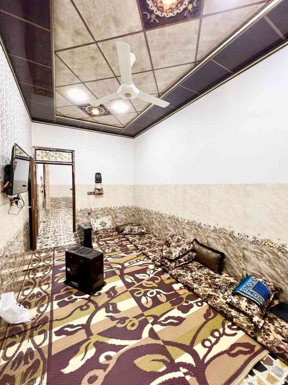 بيت للبيع سكني ملك صرف طابو الزهور 
المساحة ١٠٠ متر ٥×٢٠
طابق ونص غرفتين نوم 
المنطقة حي السماح/التسعين
السعر ٩٠ مليون قابل للتفاوض 
للاستفسار الاتصال على الارقام التالية:
مكتب ركن السماح للعقار 
***********
***********
***********
***********
