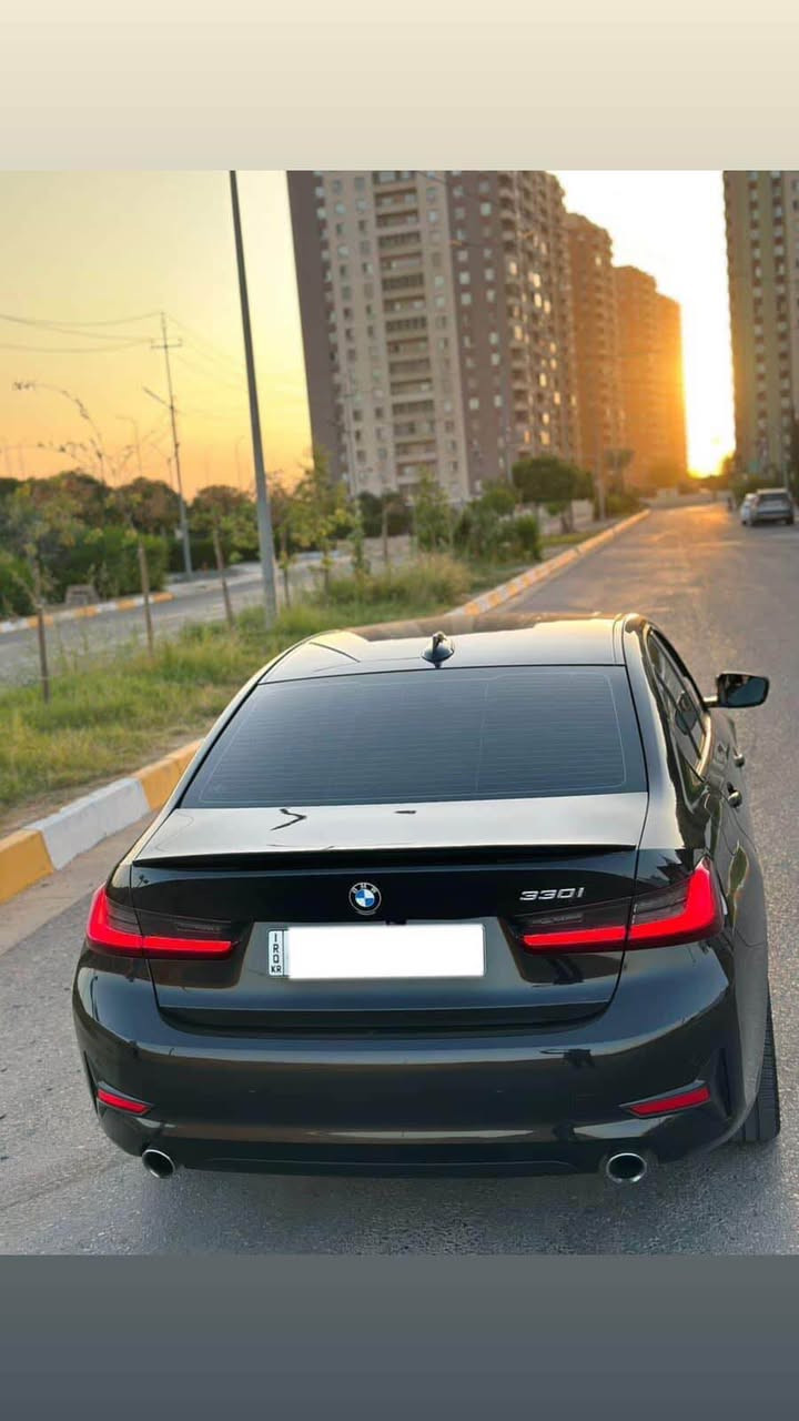 BMW 330 2022 
ماشيه 50 الف مايل 
سيارة بدون صبغ بدون ايرباك  
بس بيها pdr بسيط 
السياره سيرفس مالتها كلها بشركه عروش مابيها نواقص او ملاحظات 
مكان سياره اربيل 
رقم تليفون *********** 
السعر 280 ورقه و بيها مجال للطيبين أربيل, العراق

