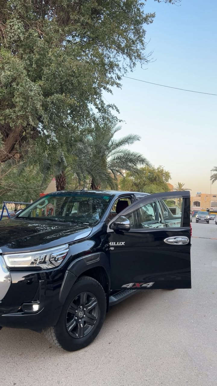 السلام عليكم هايلوكس  ساز TRD
هايلوكس 2022  ساز TRD للبيع
مكفولة من الصبغ والتبديل بيها بارد بخشم الجاملغ فقط
ورصعة بلجاملغ الخلفي صغيرة
ماشية 103 الف كيلو
فول مواصفات السيارة معروفة TRD
مكان السيارة بغداد اليرموك
السعر 320 وبيها مجال شي قليل
للاستفسار:***********
