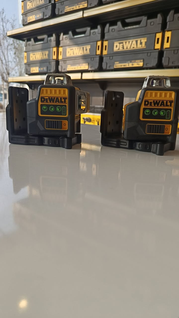 Dewalt
***********
