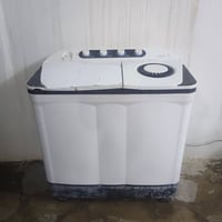 غسالة هيتاشي • ١٦ كيلو • بلا عيوب