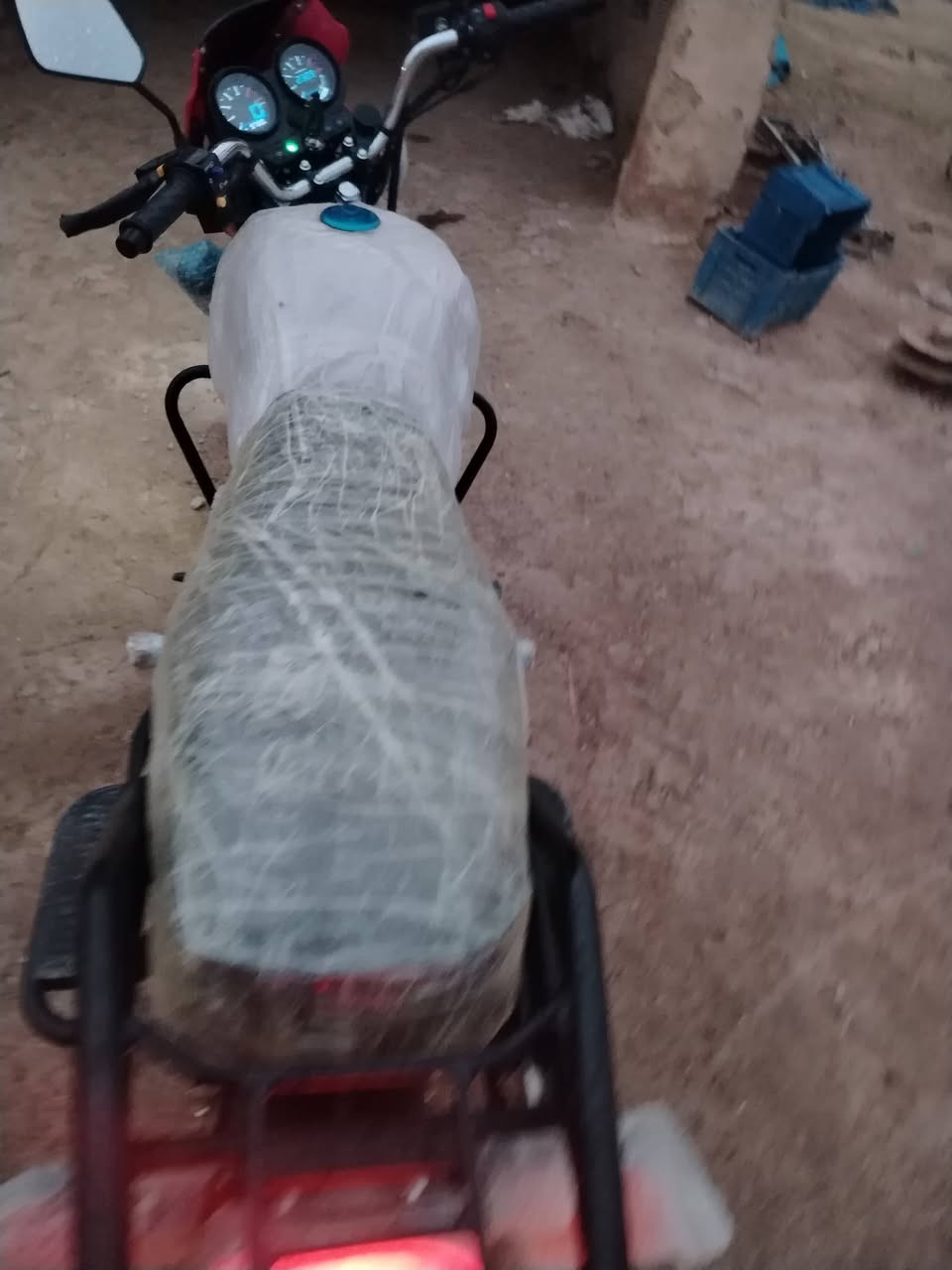 السلام عليكم دايوان موديل 25 ما ماشي كلش قليل المكان سامراء صلاح الدين محرك 200 استفسار على هذا الرقم.         ***********
