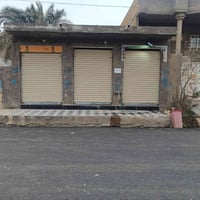 ثلاث محلات • شارع المحكمة الجديدة • حي العمال