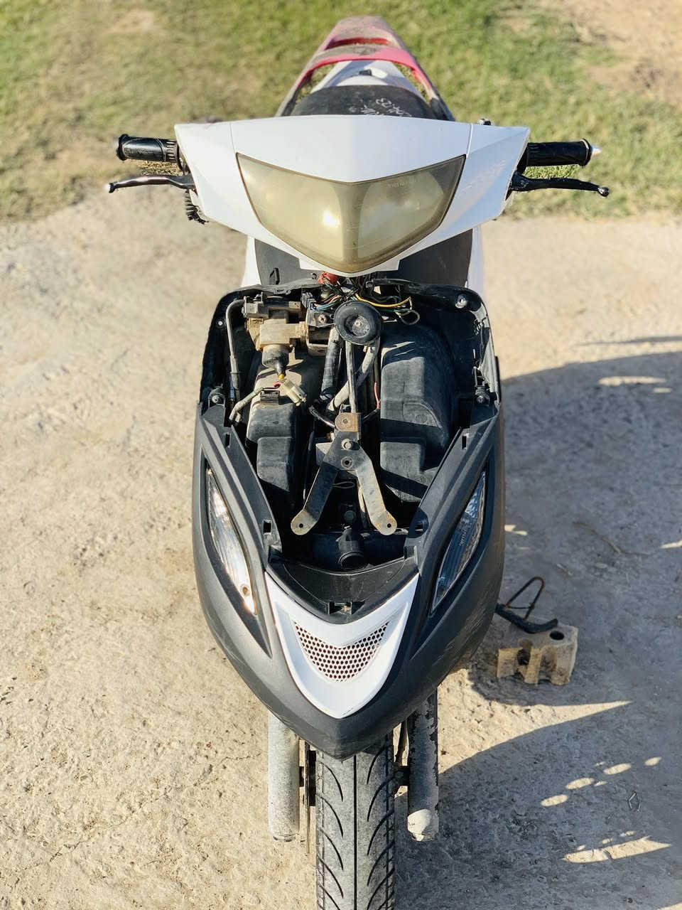 السلام عليكم دراجه جانت شغاله وتركته 4اشهر 
للبيع قيم وخذ بل يرضي الله مكاني حله  
للاستفسار ***********
