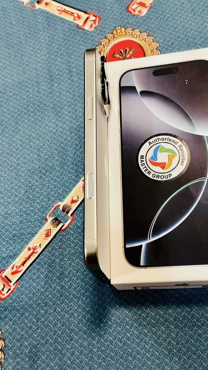 السلام عليكم
16 برو ماكس 256 ماستر 
بطاريته 94 بعده بضمان 
نظافته 100 ملحقاته كامله 
سعره 1350 الف مكاني بغداد 
*********** واتس
