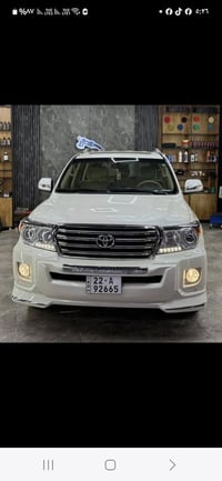 لاندكروز ٢٠١٥ • بدون صبغ • محرك وكير شرط