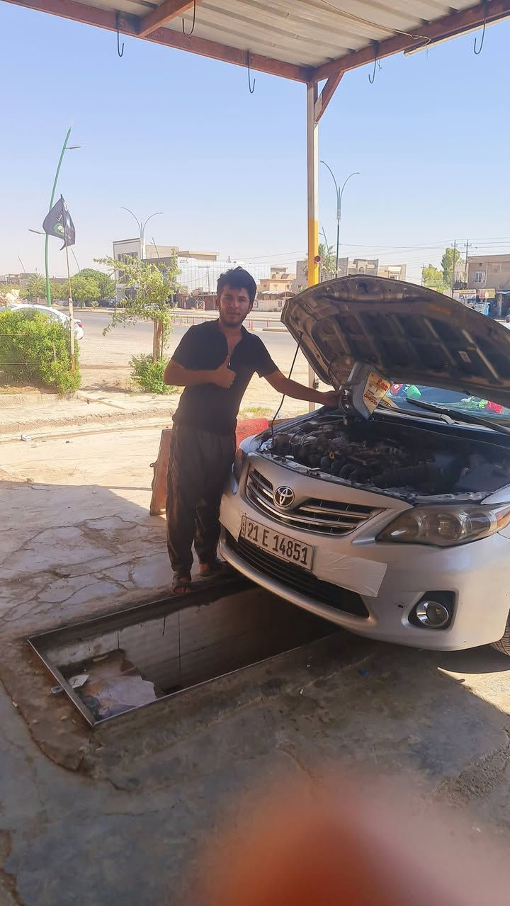 تبديل دهن كافه انواع السيارات باسعار جمله مناسبه والخدمات زيوت درجه اولى وضمان حقيقي مع الدهن واضافه الهديه  ورقا كاعيه مي ماسحات مداليه عطر سياره ماي راديتر كل هاي العروض مجاني وسعر جمله العنوان القادسيه الثانيه قرب مصور كوداك اقرب نقطه داله قرب جسر الحصر والرمل وهذا رقم تليفوني ***********
