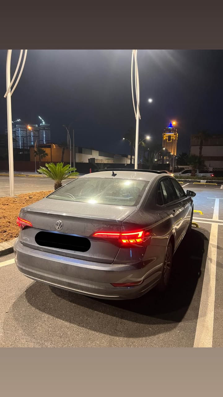 Jetta SE 2021 نفتی
مەکینە ١٤ مەرغوب
ڕادار بەردی گزۆز
ڕادێتە حەماوە بەشەرت بیلاد
بەسمە 
برێک بەسمە
دەرگا بەسمە
گێڕ مەکینە بە شەرت
کوشن کارەبایی جلد هیتەر 
پانۆڕاما
چوار تایە و ویل نوێ 
یەک پارچەی بۆیاغە
هەزە ڕەقەم سەنەوی نوێ تا ٢٠٣٠
*********** أربيل, العراق
