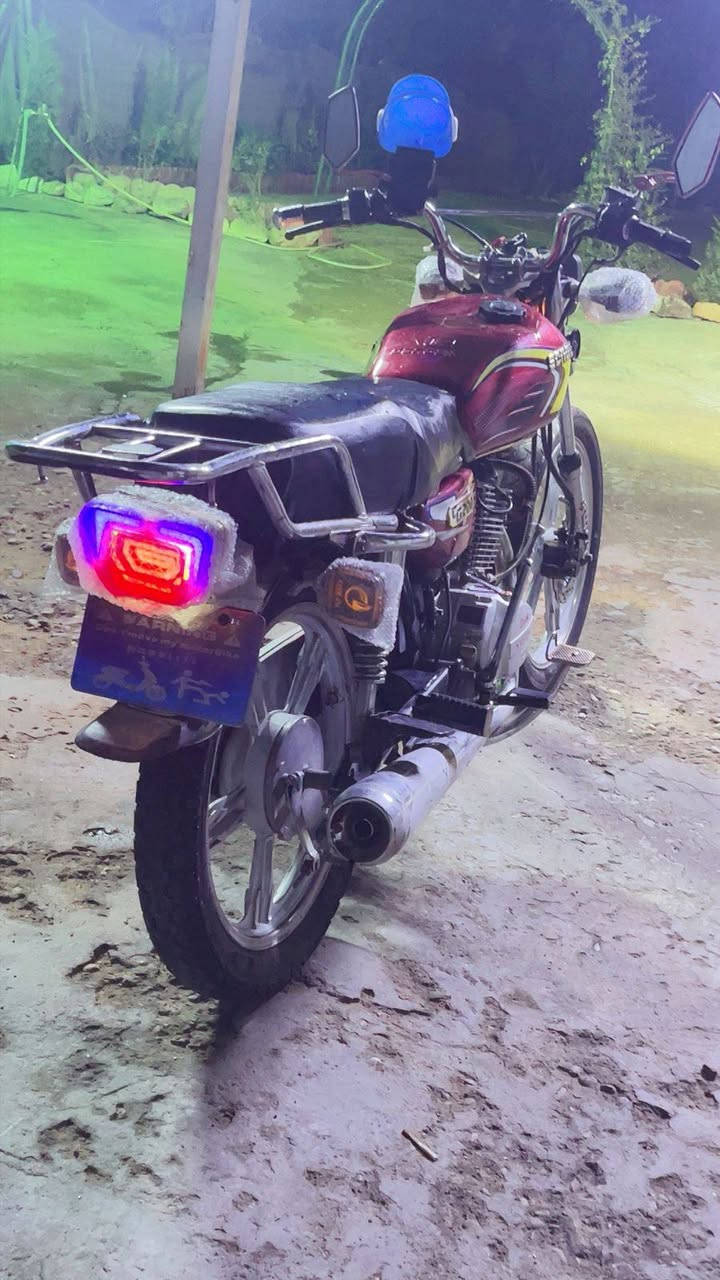 السلام عليكم دراجه للبيع سونك موديل 23 طابه بل 24 دراجه كفاله كلها من عده الدشبول ماموجود عطل وذبيته مكاني بغداد حي العامل *********** اتصل وبيك خير وتدلل
