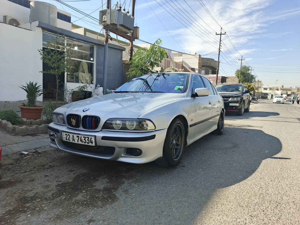 سلام عليكم للبيع بي ام صقر موديل 2001 528بيه ثلاث قطع صبغ جماليه بدون دواخل كير محرك شرط رقم اربيل دولي سنويه صاقطه صار شهر شرط تحويل والوكالة بطاقه بانزين بيه تخم تايرات جديد وياله m سستم زينون سياره كله على ابلاد سعر 105بي مجال بصيط اي استفسار *********** ما متواجد على انترنت
