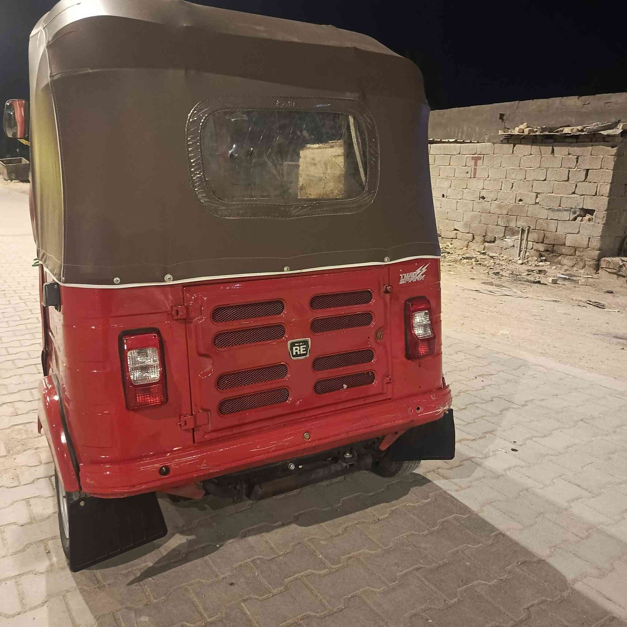 تكتك ٢٠١٨ رقم واسط تكتك معمره وحلوه  مكينه ٢٠ لاتنقيص ولاتبخير مكانهه كوت/كريميه ٤٧٠٠/وبيه مجال
الرقم/***********
