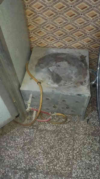 غراض للبيع نجف شارع المطار المشتري يجي خاص او الاتصال ع الرقم ***********
