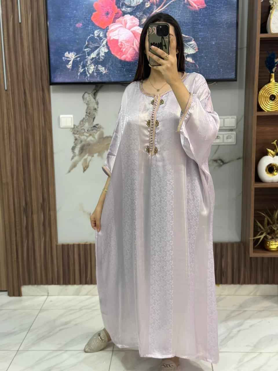 مخدم بالتنبات ديال ليد أو السفيفة أو العقاد
L XL XXL 
التمن 230درهم عين حرودة, المحمدية


**إذا كنت صاحب هذا الإعلان وتريد حذفه لأي سبب، رجاءا أرسل رسالة إلى الدعم الفني**