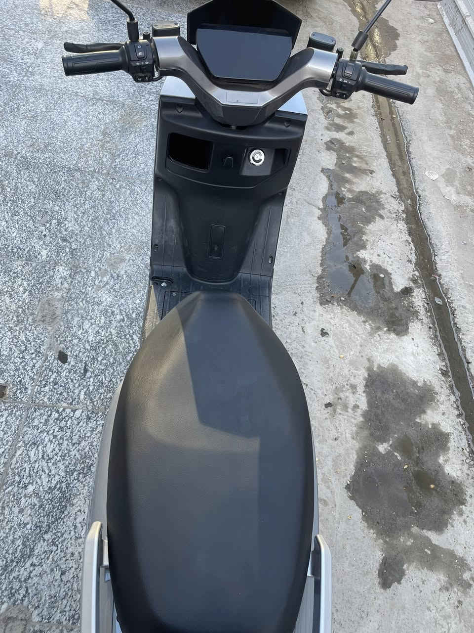 دراجه كهربائيه للبيع جديده لوك مكفوله كلها السعر 750 اتصال على الرقم ***********
