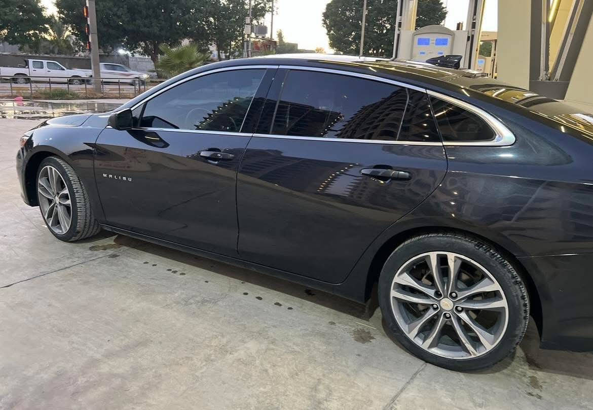 شۆفرلێت مالیبۆ : مۆدێل  2022
رەنگی رەشی درۆزنە دووپارچەی رەشە دەرگای سەکن چامڵخی سەکن بۆنیت و دەرگای دوای سەکن  نیوەی بۆیاغن ئەمەیش رەقەم شانسی دانراوە سەری حادیسەکەی کەن سەیارەکە90 هەزار رۆیشتووە گێڕ و مەکینە و تەبرید و بەناوکردن و غرامە هەمووی بە شەرت 

سـعـر لە کۆمێنت داوابکە ڕاستەوخۆ بۆت دێت📩

ژمارەی خاوەنی سەیارە☎️ ***********
***********
