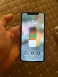 اكس اس ماكس • ذاكرة ٦٤ • بطارية ١٠٠