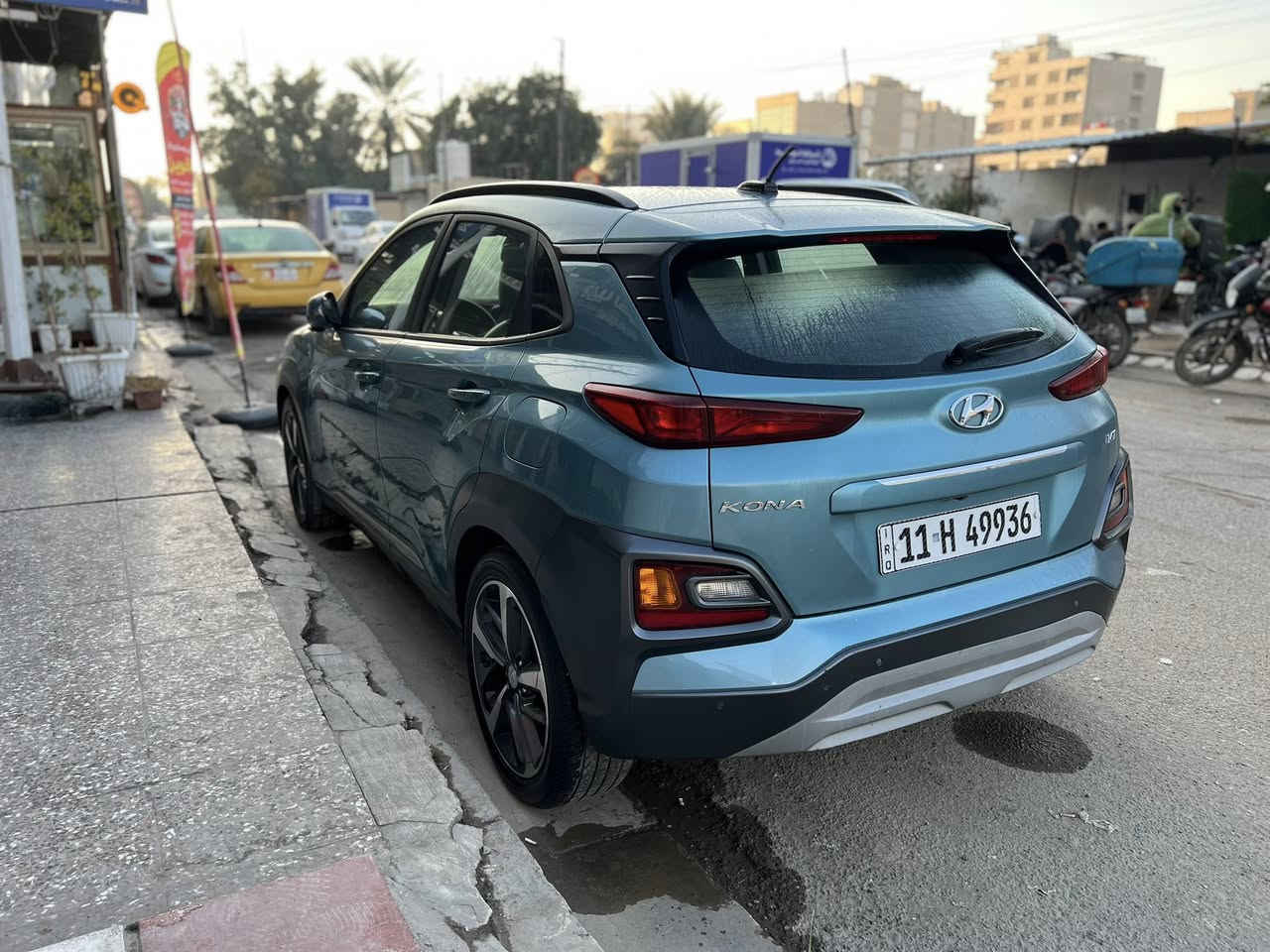 السلام عليكم 
كونا موديل 2018 
رقم انكليزي الجديد 
كشنات جلد تبريد 
دركة ستيرن تبريد 
مري شفط 
التشغيل بصمة والابواب 
داتا شو
ويل 18 
اللون تركوازي 
مانع انزلاق مانع انحدار 
السيارة فول عدا البانوراما 
السيارة خليجية حادثها جاملغ وبنيد بيها صبغ بونيد وجاملغ والدعامية الامامية 
السيارة ماشية 48 الف كم 
السيارة مكانها بزيونة المكاتبة مع الشرعي شرط التحويل 
السعر 14000$ بيها مجال حق الجية 
السيارة كاملة فقط الرادار الامي عاطل
للاستفسار ***********
