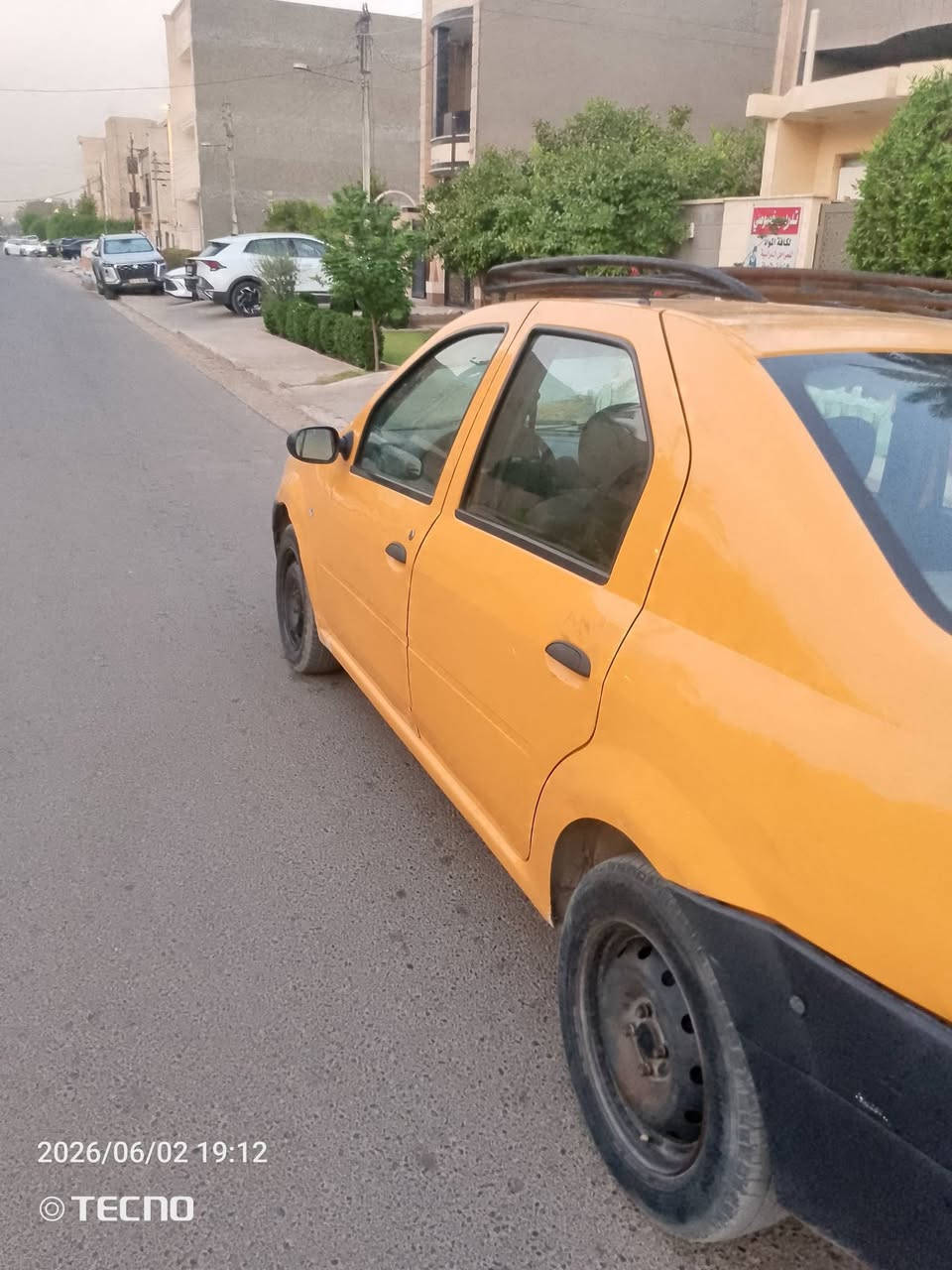 السلام عليكم سيارة رينو لوكان موديل 2009 سيارة نظيفة ومال بيت كير ومكينة جديد تخم تاير جديد  سيارة بأسمي ورقمها بغداد  سيارة حلوة وخير من الله سيارة باور ستيرن 
سيارة نظيفة كلش وبالعافية على الياخذها 

مكاني بغداد شارع الخيزران  
للتواصل على هذا الرقم ***********
والسعر 30 وبيها مجال للطيبين
