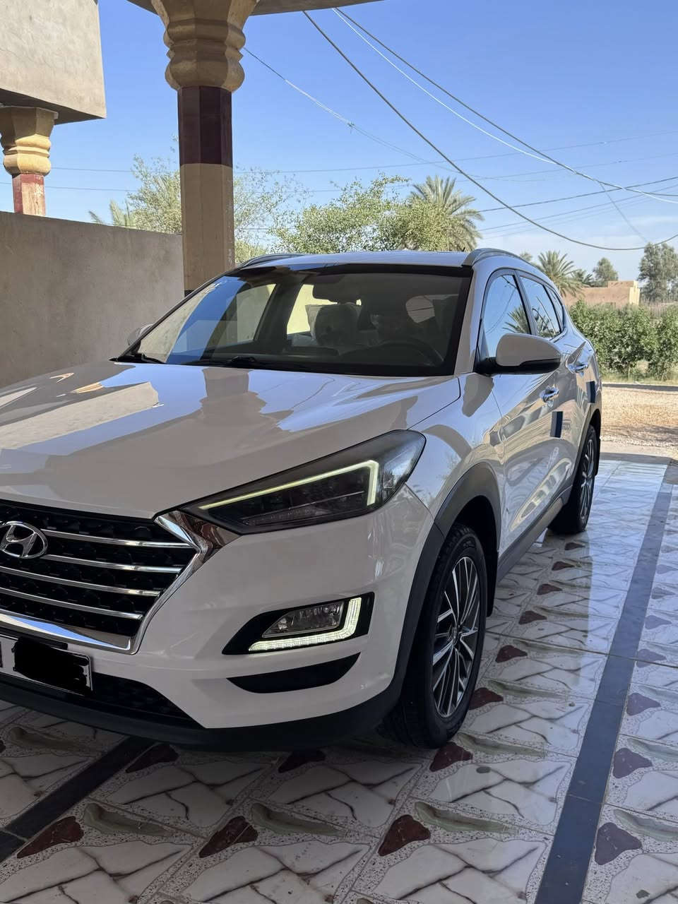 ‏سلام عليكم للبيع توسان خليجي موديل 2019 رقم بغداد الجديد دولي بأسمي هزه سنوية جديدة 2030
‏مكفوله من الصبغ التبديل وكير ومحرك وضع شركة. 
‏ خمس عدسات كشنات جلد كشن كهرباء شاحن وايرلس سايد بريك بالقدم تبريد قطعتين حساس أمامي حساس خلفي كاميرا مري شفط و إشاير بلمري مو درايف منفذ وايرلس امامي وخلفي ثلاث أنظمة قيادة مثبت سرعة خمسة ويل كب كروم محرك 2000 دوش لد أمامي نهاري تاير جديد وارضيه مغلفه جلد 
‏ماشية 67 الف حقيقي 
‏السعر 188 $$ دولار 💵 
‏الاستفسار *********** 
‏مكان السيارة بابل 
‏الملاحظة أنا مكلف بالنشر فقط 

‏
