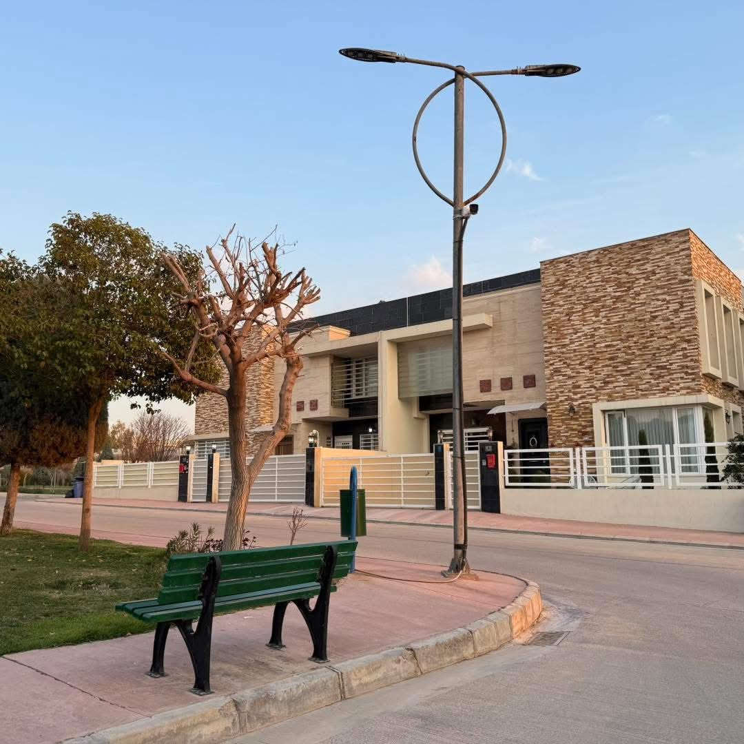 مجمع لانة سيتي في أربيل… حيث تلتقي الراحة مع الحداثة، ويصبح السكن أسلوب حياة راقٍ. بيئة آمنة، خدمات متكاملة، وتصميم عصري يمنحك إحساس الاستقرار الذي تستحقه — المكان الذي تبدأ فيه حكاية بيتك الجميل. 🌿🏡

***********
