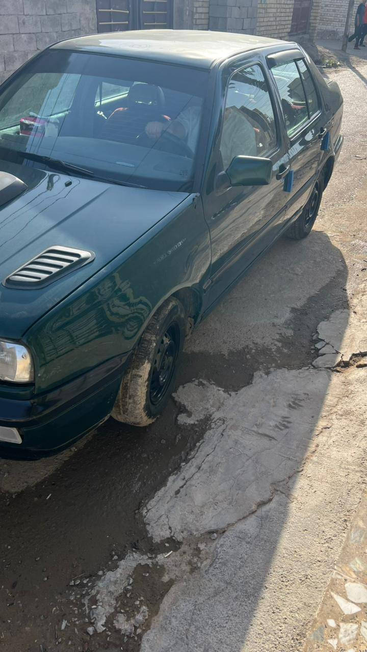 السلام عليكم
كولف فيتو 1997 
محرك 2000
صدر جديد
كشر نضيف كلش 
السعر 50 وبي مجال 
***********
