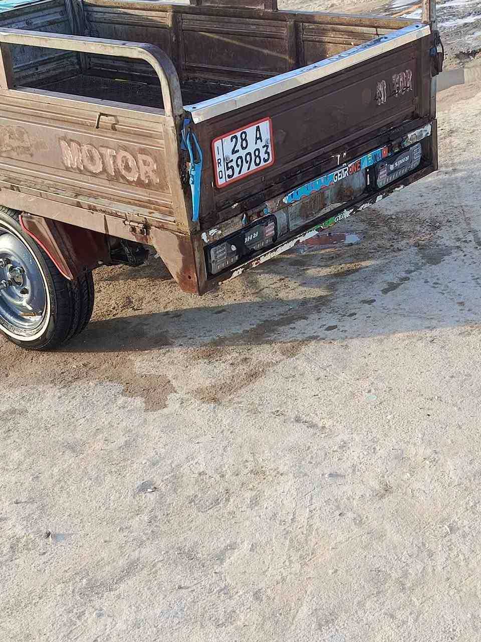 سلام عليكم ستوته للبيع موديل 21 رقمه سنويه ل 28 مقفوله عام السعر ا السعر المليونين و600 وبيها مجال ***********
