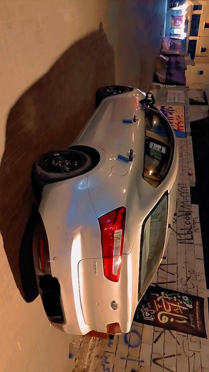 السلام عليكم كيا ريو مديل 15 رقم جديد اربيل سنويه كامله
حداديه جديده سياره حلو مانقصها شي 

السعر 48 السياره أدوات ادوات ادوات 
عنوان  بصره / ***********
