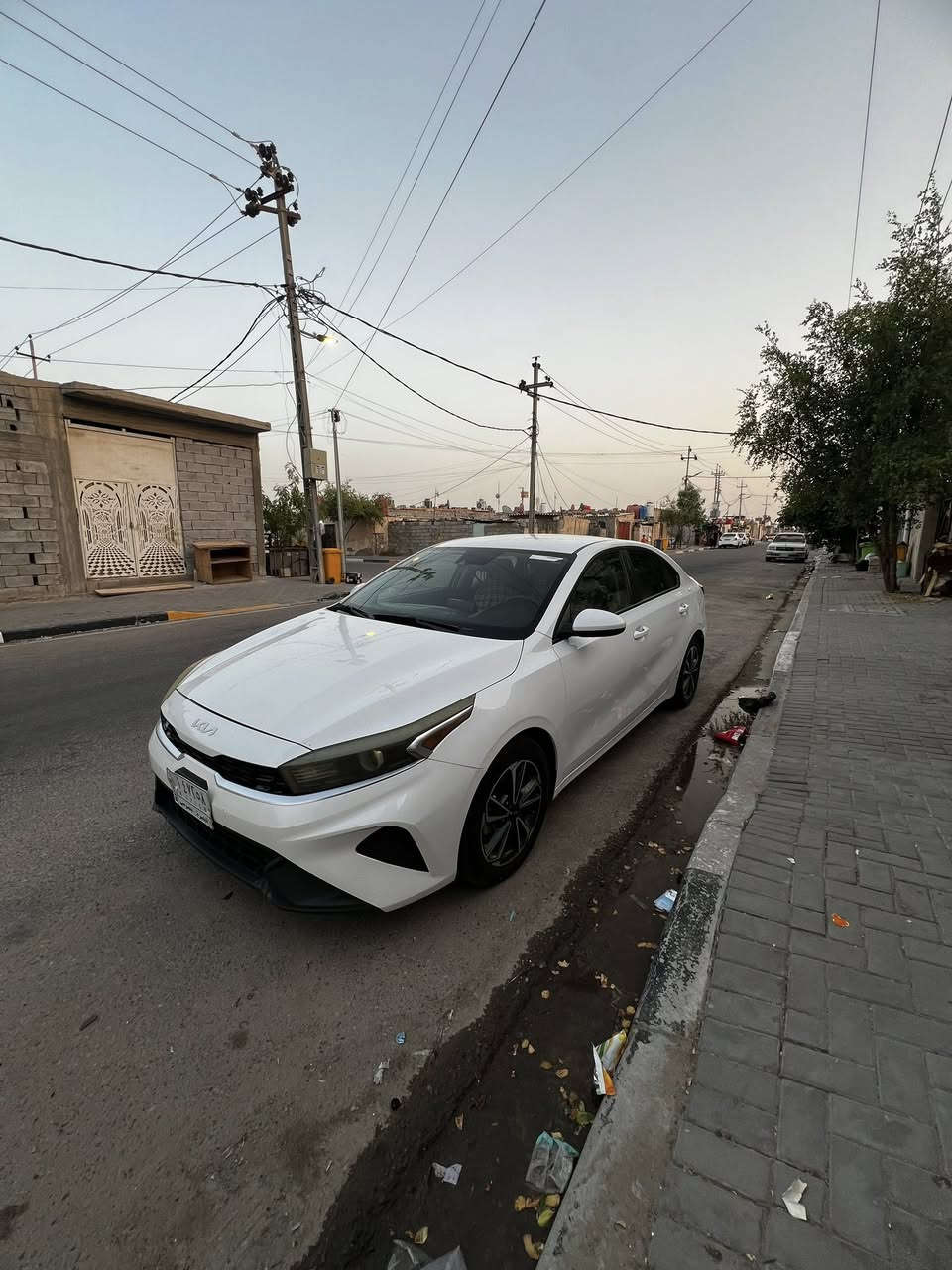 كيا فورتي مديل 22ماشيه 55حادث جاملغ وبنيد امريكي السياره نضيفه ما متعوبه نص فول تخم تاير جديد حداديه حلوه رقم بصره معوقين السعر 150مكاني القبله ***********
