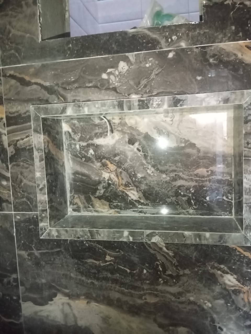 السلام عليكم خلفه سيراميك كاشي ومرمر وبورسلين الواح أرضي وجدارى وشغل درجة اولى وتسليم مهندس والتزام بالعمل وهدا رقمى ***********
