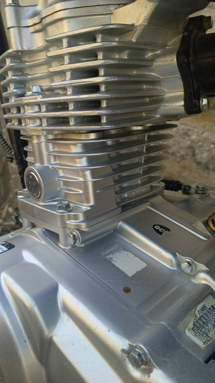 سلام عليكم مكينه نامه شلامجه ما مفتوحه موديل 2025
المكينه حيل نضيفه مثل ما موضح بل صوره 
السعر ع الخاص او اتصال ***********
