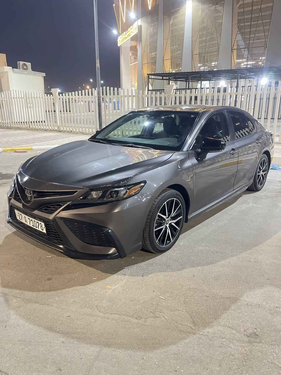 سلام عليكم 
للبيع تويوتا كامري موديل 2023 
ماشيه 23 وارد امريكي 
مواصفات se جلد وتحكمات وضعيات قياده رادار امامي 
ضررها جاملغ مبدل فقط مع بارد بدايه البنيد واضح بلصور ورقم الشاصي مرفق سياره جديده مرقم ب اسمي عنوان ناصرية 
تفاصيل اكثر *********** 
السعر 210 وبيها مجال
