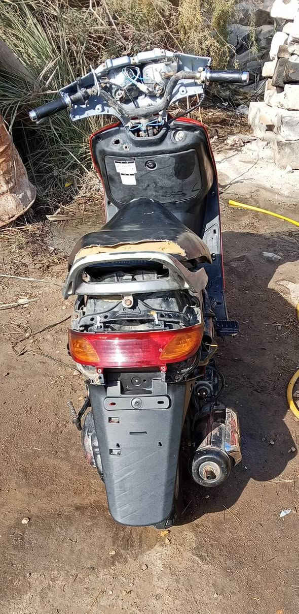 السلام عليكم شباب دراجه فراشه فحل محرك امجفت استوه كله اصلي دراجه شغاله نظيفه سعر 250 وبيها مجال للطيبين مكاني النجف هذا رقمي ***********
